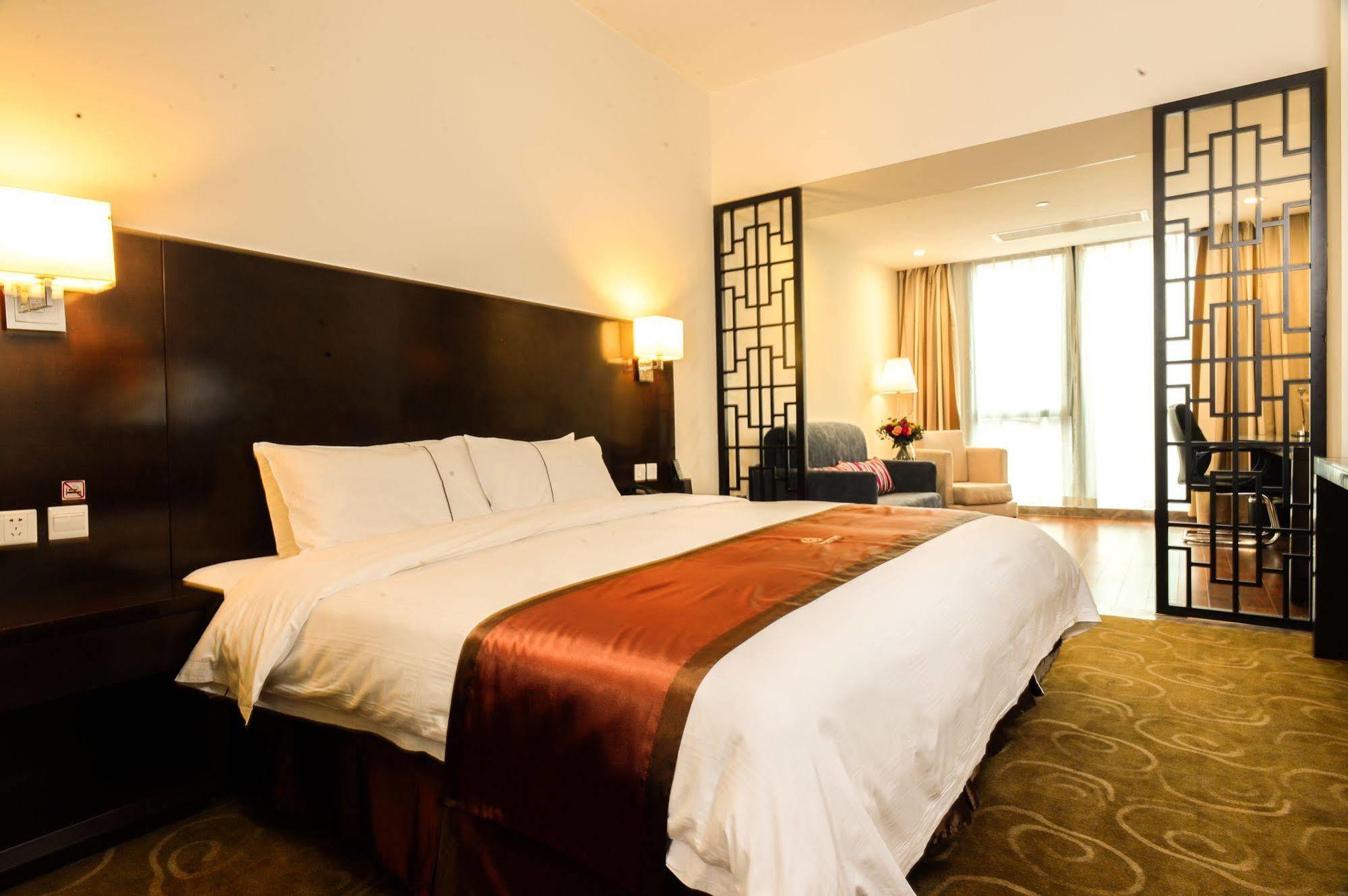 Benjoy Hotel - Jinqiao Branch Σανγκάη Εξωτερικό φωτογραφία